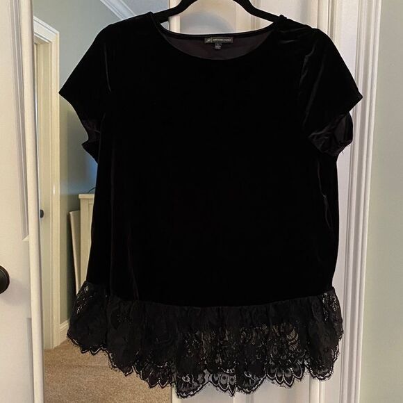 Adriana Papell L Black Velvet/Lace Top - Picture 2 of 10